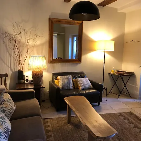 Sous le Clocher Marseille Extérieur photo