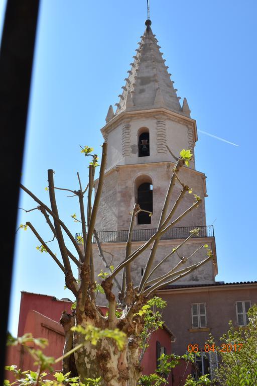 Sous Le Clocher Marseille